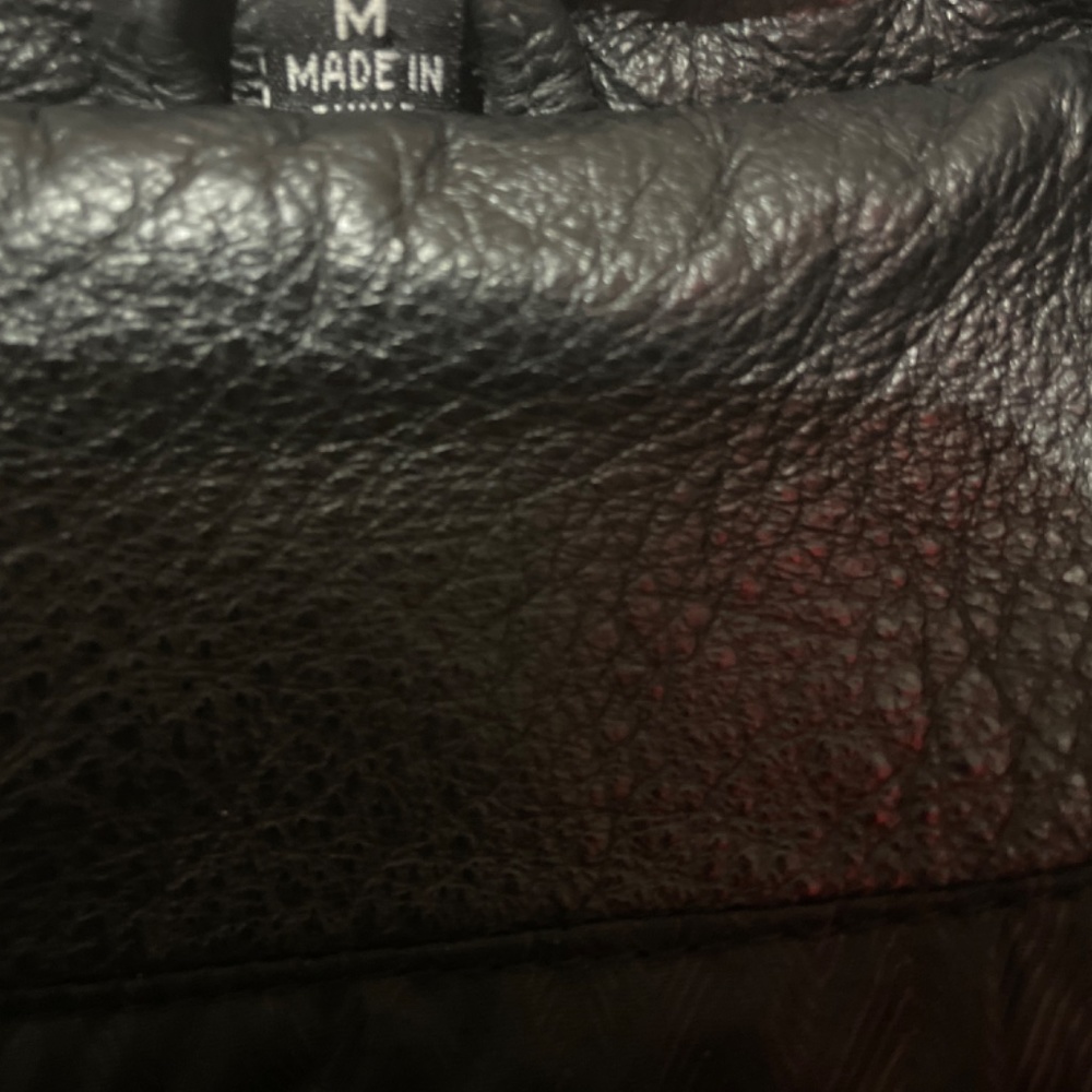 Leather jacket - Picture 2 of 5